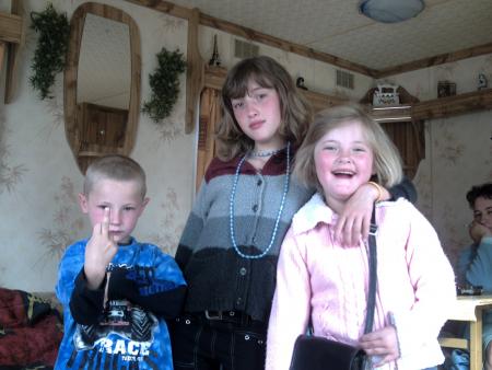 mes 3 rastaquoere et oui comme vous le voyer loulou rale encore il ne voulais pas faire la tof grrr